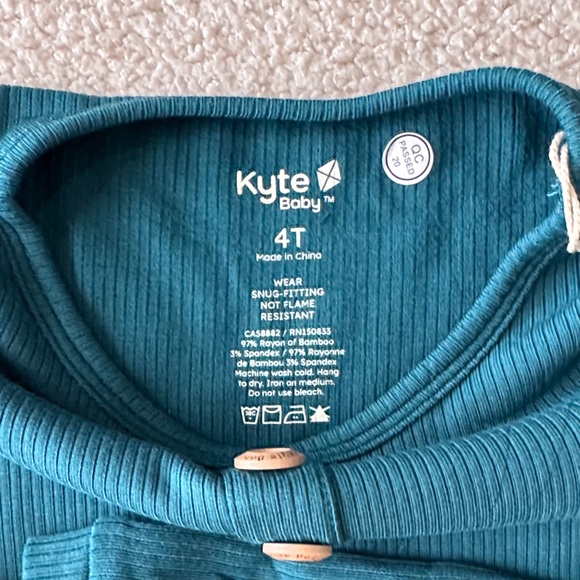 Kyte Baby Ribbed Henley Two Piece Button Up Set - 4T - Loch - NWT - Picture 6 of 6